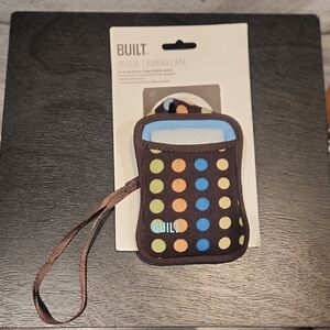 NWT 2008 Built Hoodie Neoprene Camera Case